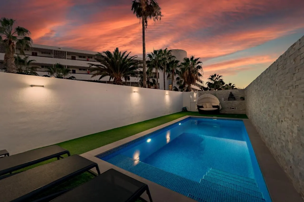 בית נופש הוילה קיאו סלבאחה Chill Out House